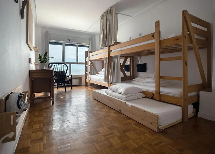 Boogalow Hostel